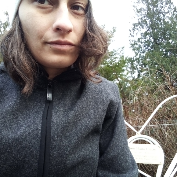 Meet your Posher, Shelise - Picture 3 of 4